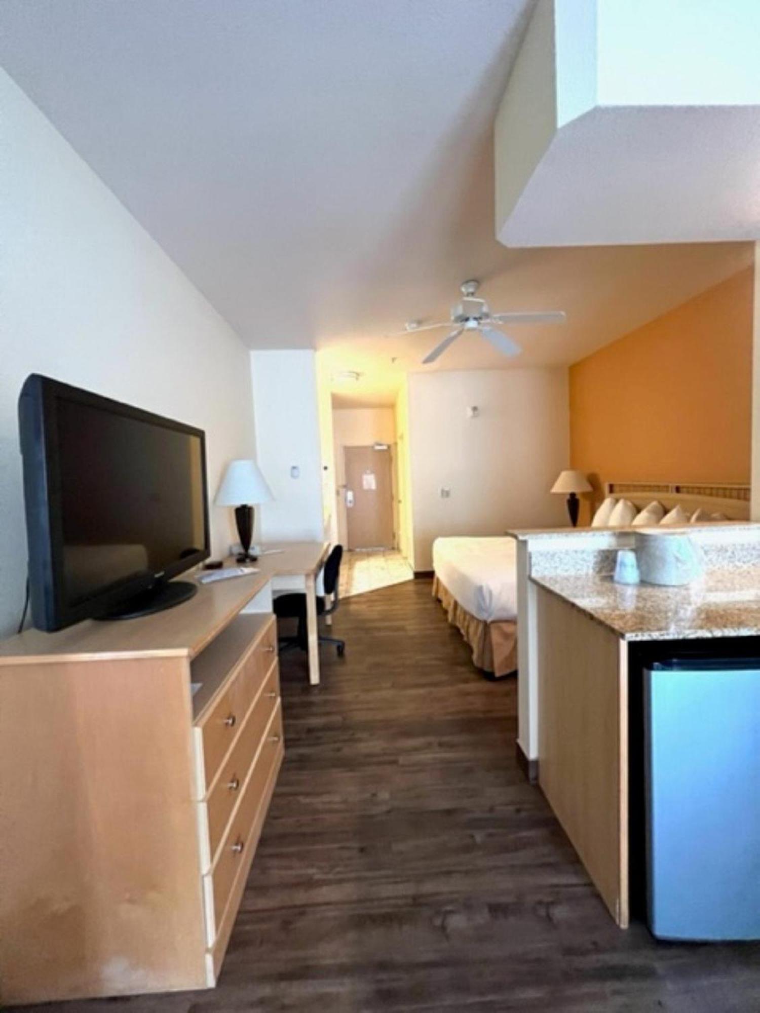 Lighthouse Suites Inn Ocean Shores Exteriér fotografie